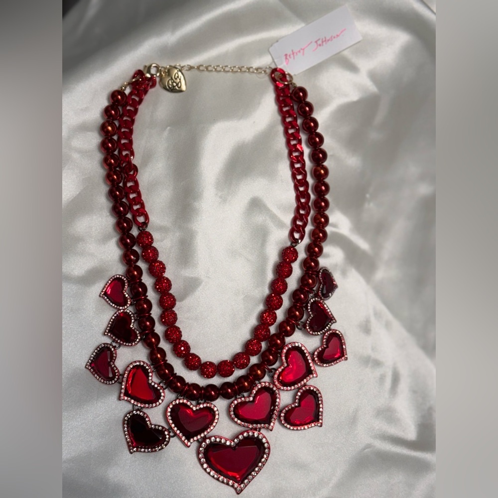 NWT❤️Betsey Johnson Red Love Spell Bib Necklace ❤️ 💎 - Picture 6 of 10